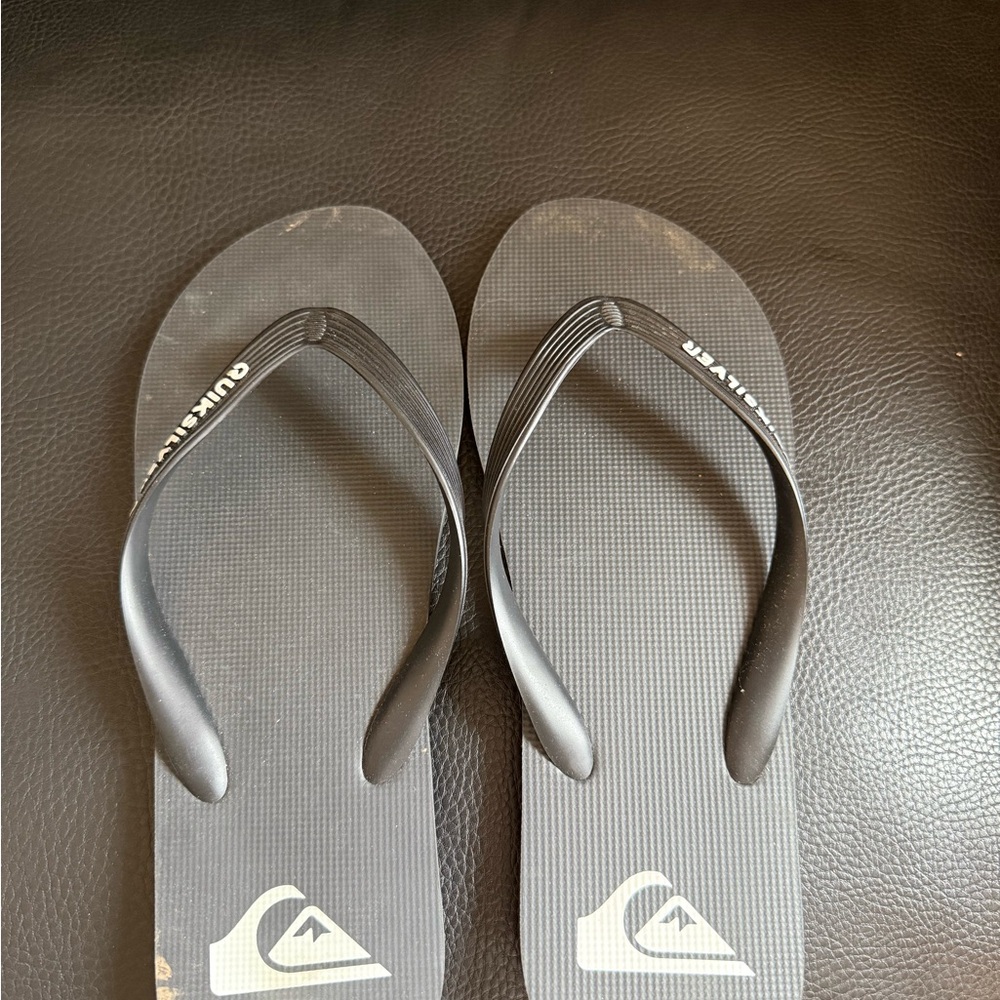 Quiksilver Black Flip Flops
